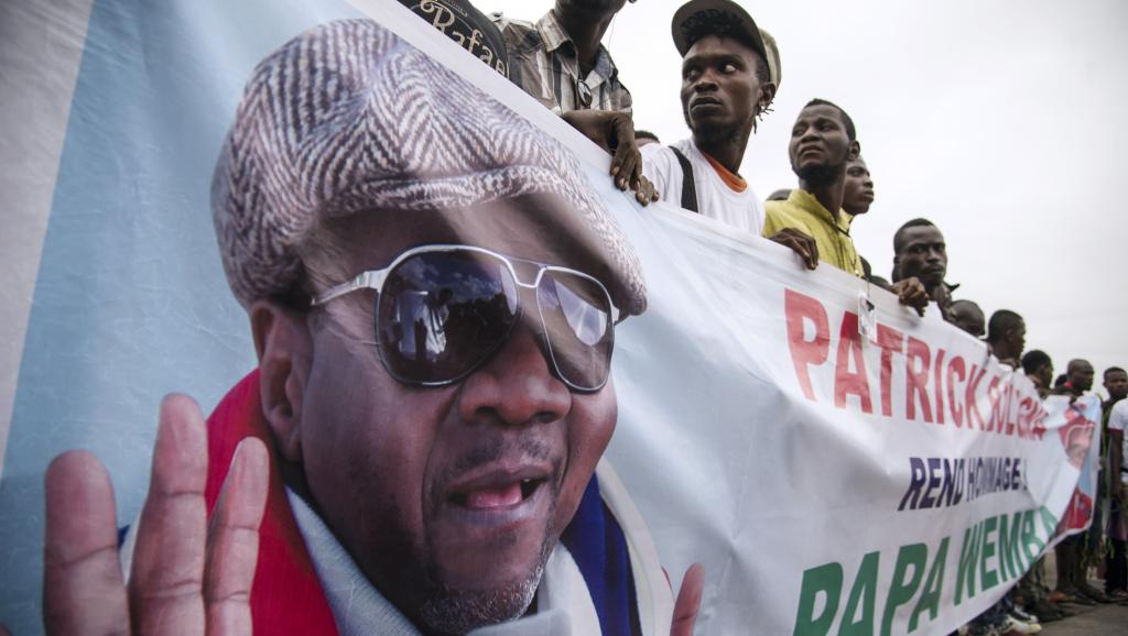 RDC : Mort de Papa Wemba: le pouvoir congolais veut «des obsèques dignes de son rang»